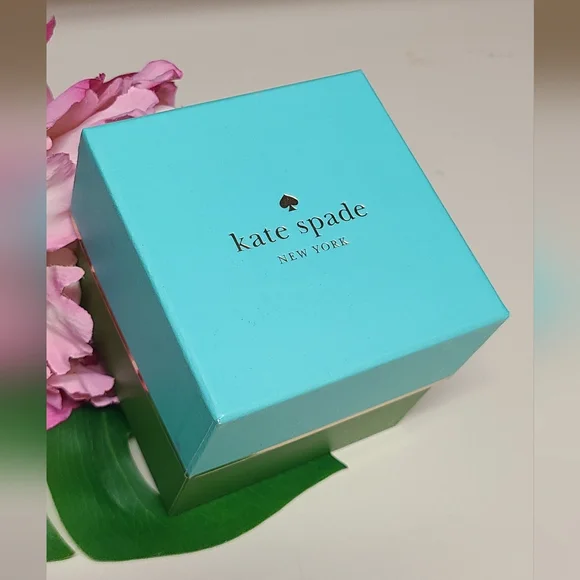 Kate spade New York smart watch R$250 VGUC. - Picture 15 of 15